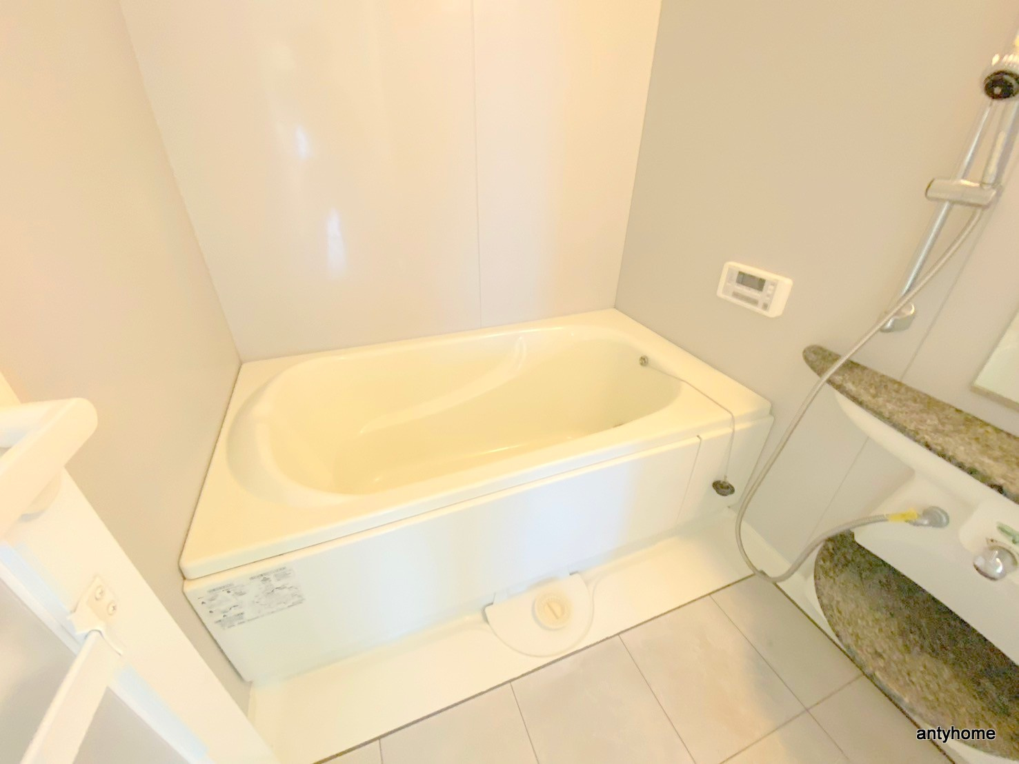 クレオキタホリエ　仲介手数料無料の浴室