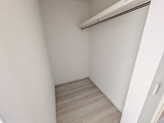 水戸市堀町25期　新築戸建て　2号棟の収納