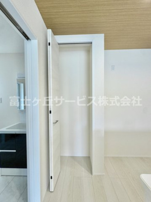 【収納】 | 豊橋市梅薮町 新築一戸建て | 大きなものも収納できそうです