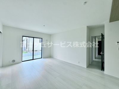 【居間・リビング】 | 豊橋市梅薮町 新築一戸建て | おしゃれなリビングです