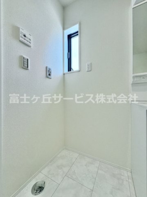 【ランドリースペース】 | 豊橋市梅薮町 新築一戸建て | 洗濯機置き場です