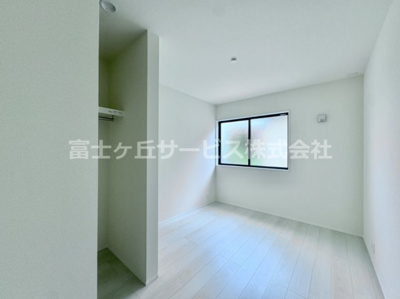 【洋室】 | 豊橋市梅薮町 新築一戸建て | きれいな洋室です