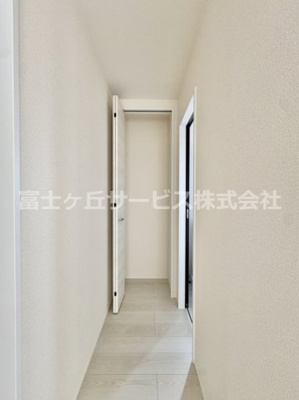 【収納】 | 豊橋市梅薮町 新築一戸建て | トイレ横の収納です