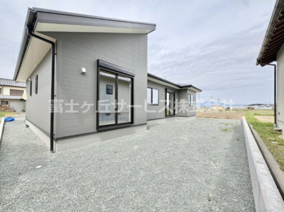 【庭】 | 豊橋市梅薮町 新築一戸建て | お庭です