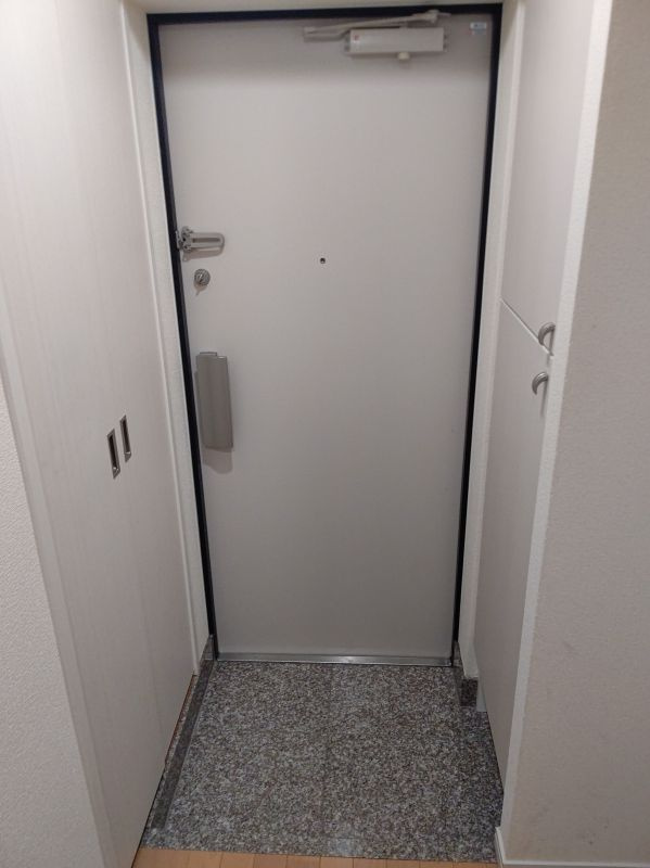 ステージファースト用賀Ⅱの玄関