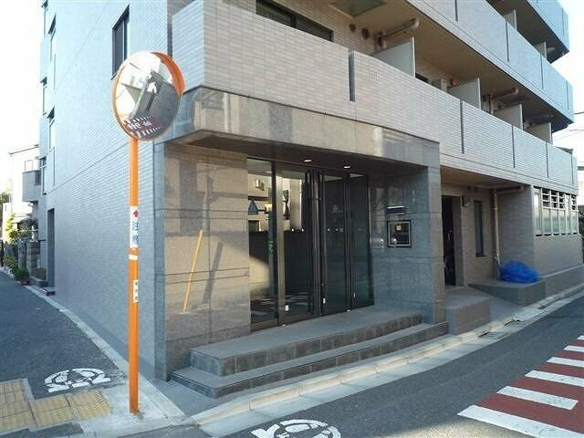 ルーブル豊島園のエントランス