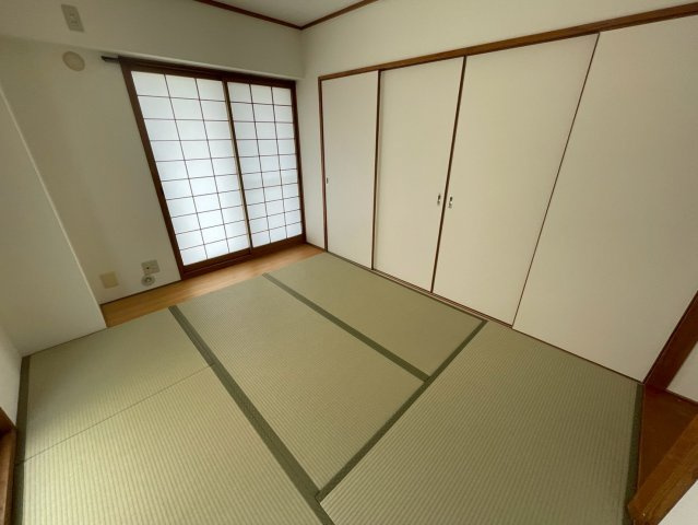 22番館の居間・リビング