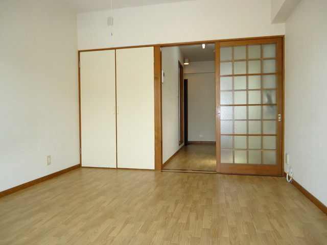 ポプリ六甲の居間・リビング