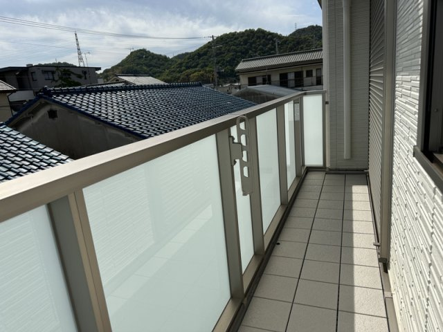 シャーメゾン土山西のバルコニー
