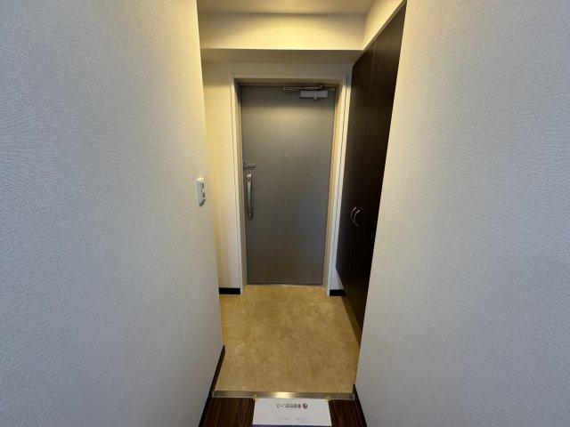 Elementary　Placeの玄関