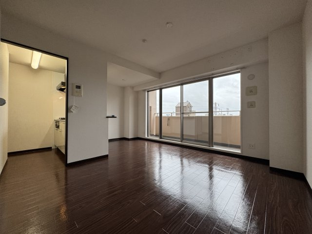 Elementary　Placeの居間・リビング