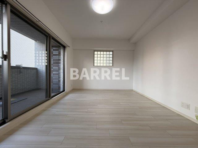 豊中市岡上の町２丁目の賃貸マンションの居間・リビング