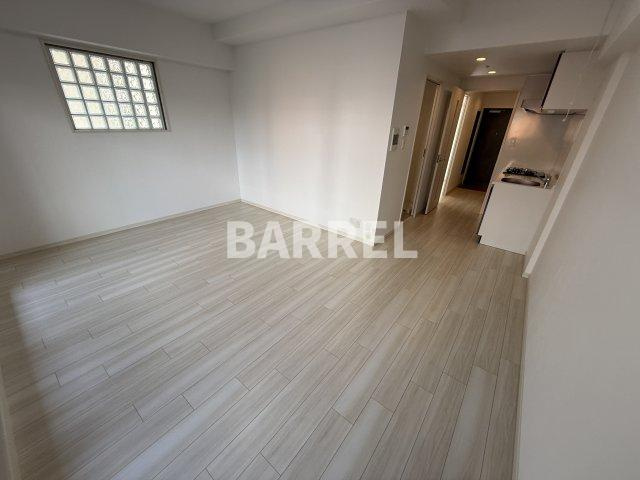 豊中市岡上の町２丁目の賃貸マンションの居間・リビング