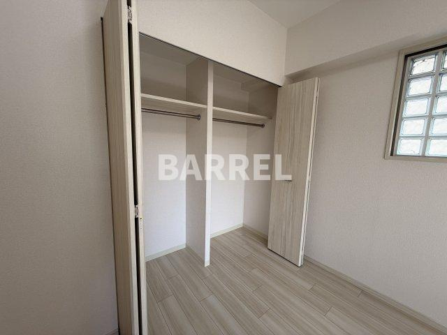 豊中市岡上の町２丁目の賃貸マンションの収納