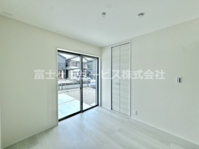 【洋室】 | 豊橋市馬見塚町 59期 新築一戸建て 1号棟 | 広々とした洋室です
