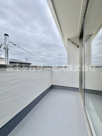 【バルコニー】 | 豊橋市馬見塚町 59期 新築一戸建て 1号棟 | 外からの目が気にならないバルコニーで洗濯物が干せます