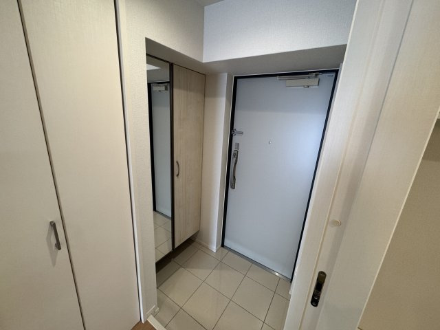 トリニティ豊中本町の玄関