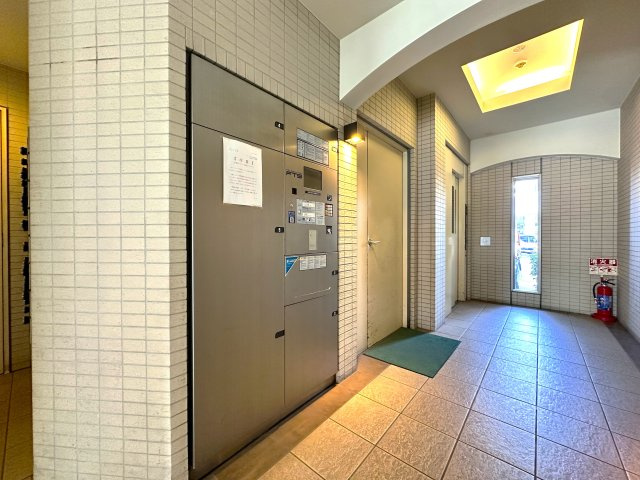 グランフォーレ竹ノ塚の設備|不在時でも荷物の受け取りができる宅配ボックス付きで、毎日がもっと便利に。