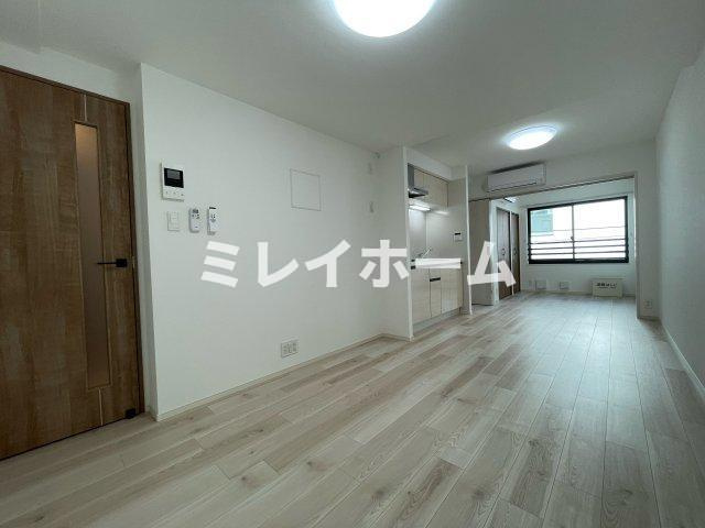 WHARF大井町westの居間・リビング