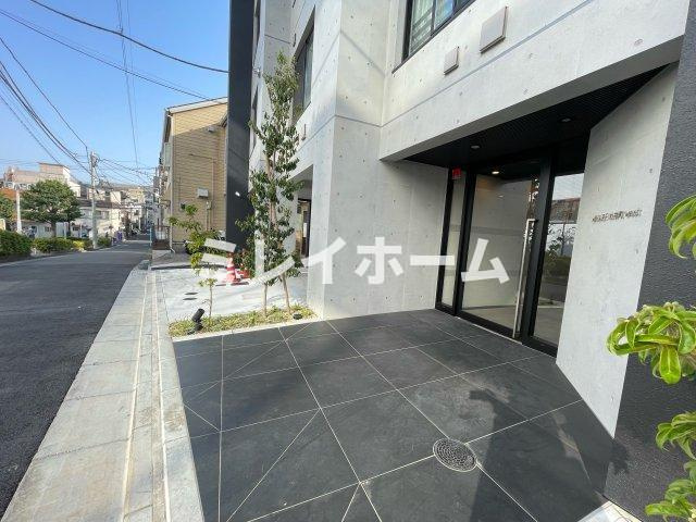 WHARF大井町westのエントランス