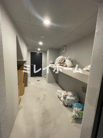 WHARF大井町westのロビー