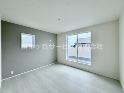 【寝室】 | 豊橋市馬見塚町 59期 新築一戸建て 5号棟 | 使い勝手のいい洋室です