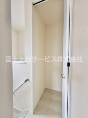 【収納】 | 豊橋市馬見塚町 59期 新築一戸建て 5号棟 | 便利な収納スペースです