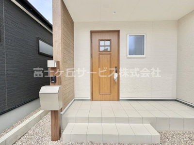 【エントランス】 | 豊橋市馬見塚町 59期 新築一戸建て 5号棟 | エントランスです
