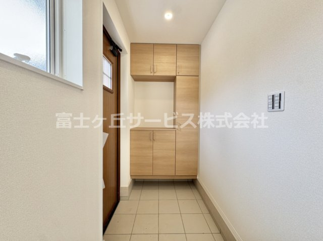 【玄関】 | 豊橋市馬見塚町 59期 新築一戸建て 5号棟 | きれいな玄関です