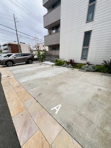 スマートコート西宮ANNEXの駐車場