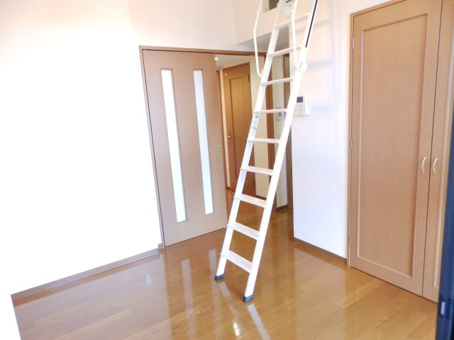 エスペランサ灘駅前の内装