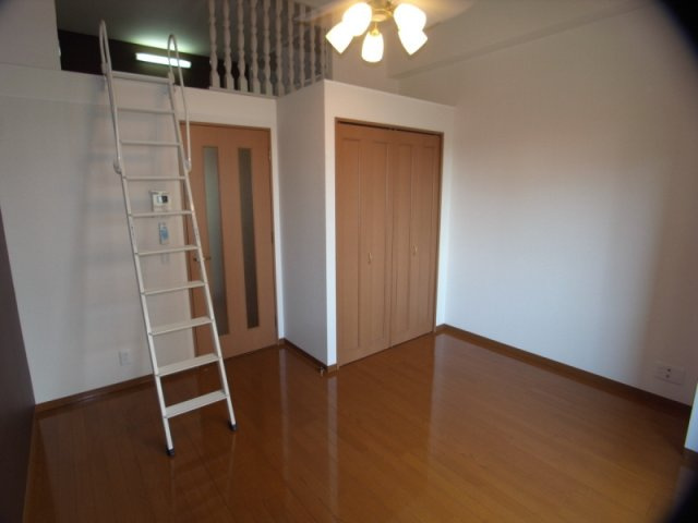 エスペランサ灘駅前の居間・リビング