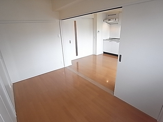 モンテルーチェ甲南の居間・リビング