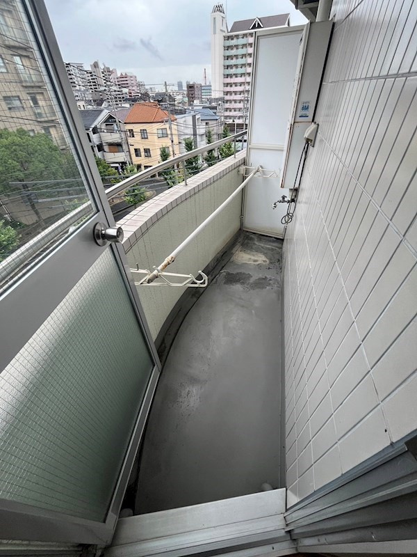 ヒルズ六甲のバルコニー