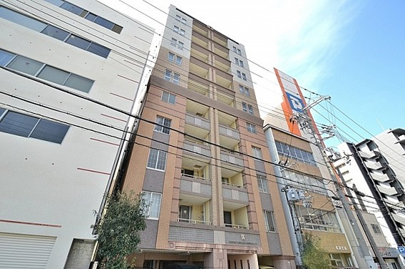 ワコーレ三宮ランドマークシティの外観