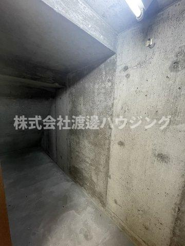 長吉長原西4丁目貸家の収納