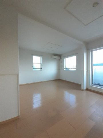 イーハトーヴＡの居間・リビング