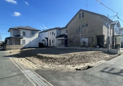 【外観】 | 浜松市中央区頭陀寺町 新築一戸建て B号棟 | 現在建築中の外観画像です。ご内覧は同じメーカーの完成物件へご案内いたしますので、いつでもご相談ください！
