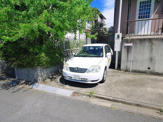グリーンハウス・ヴィラの駐車場