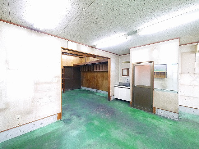 四条大路２丁目店舗事務所の内装