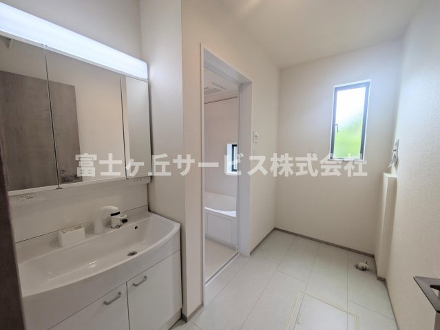 【脱衣所】 | 浜松市中央区参野町 新築一戸建て A号棟 | 脱衣場です