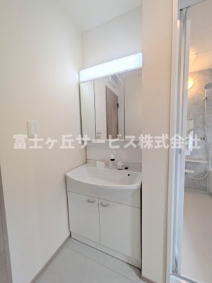【独立洗面台】 | 浜松市中央区参野町 新築一戸建て A号棟 | 独立洗面台です