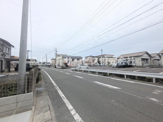 【前面道路含む現地写真】 | 浜松市中央区参野町 新築一戸建て A号棟 | 前面道路です