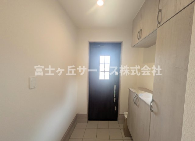 【玄関】 | 浜松市中央区参野町 新築一戸建て A号棟 | 玄関です