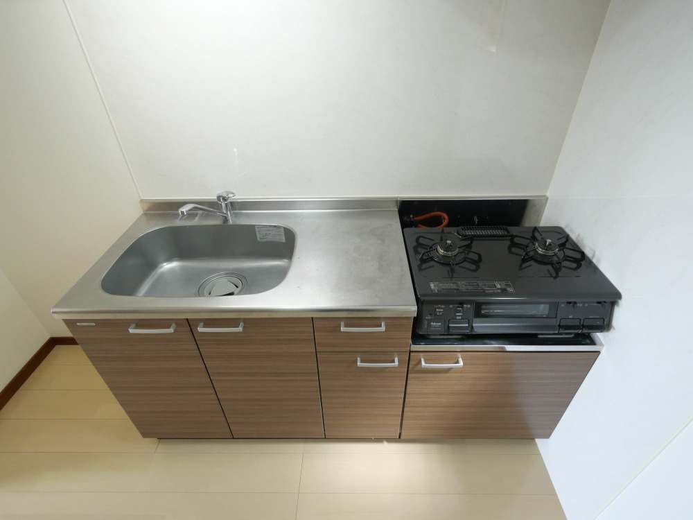 ヒルズヴィラ朱雀のロビー|過ごしやすい室内です