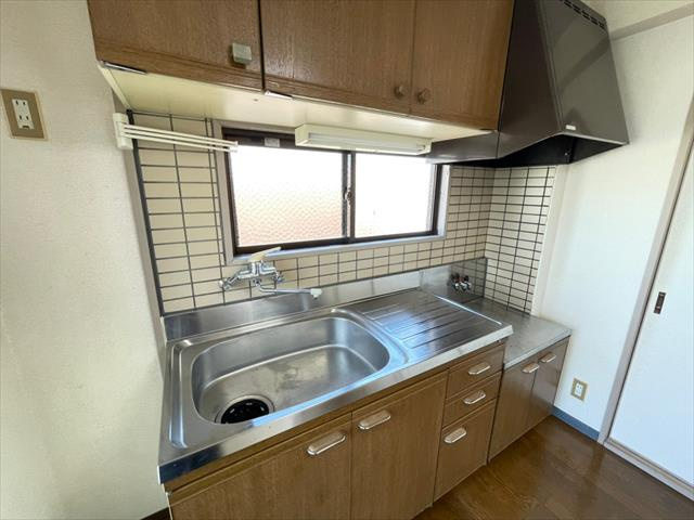 プレステージ千種|名古屋市の賃貸ならMy賃貸のキッチン|プレステージ千種
※反転タイプ