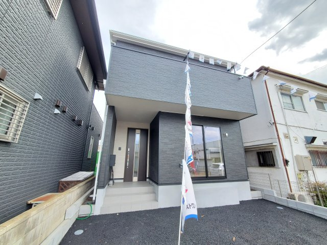 三郷市　戸ケ崎5丁目　新築戸建　全1棟の外観|外観は落ち着いています