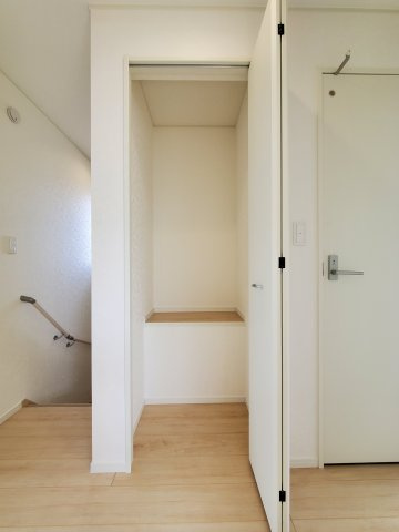 三郷市　戸ケ崎5丁目　新築戸建　全1棟の収納|ちょっとした収納スペースも充実しています