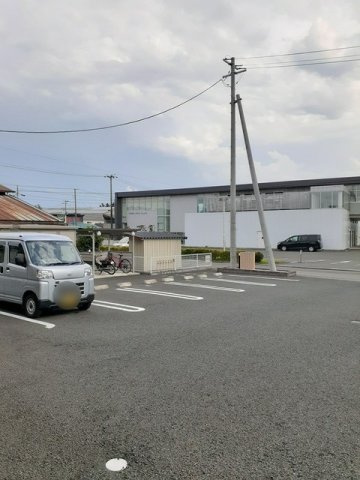 プランドール・Ｋの駐車場