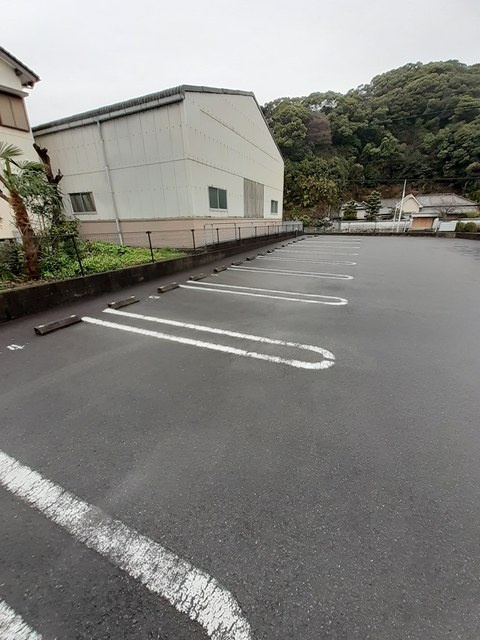 ローレンスハイツの駐車場|駐車場